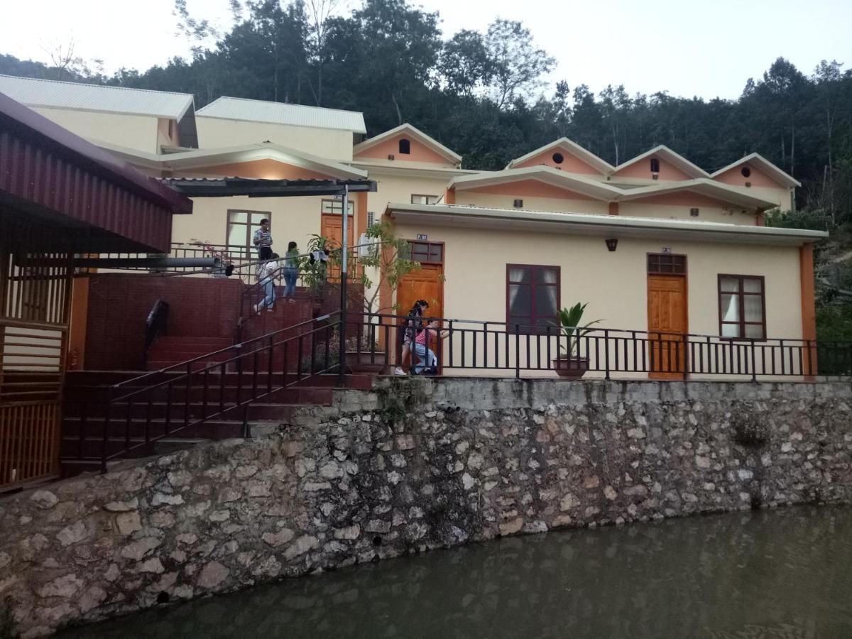Hoa Lan Hotel Bac Kan Exterior foto